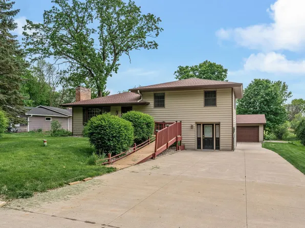 2235 Chestnut Rd, Hamel, MN 55340
