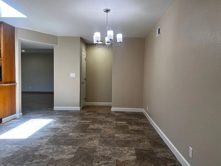 6002 Paxton Ct — Photo 9