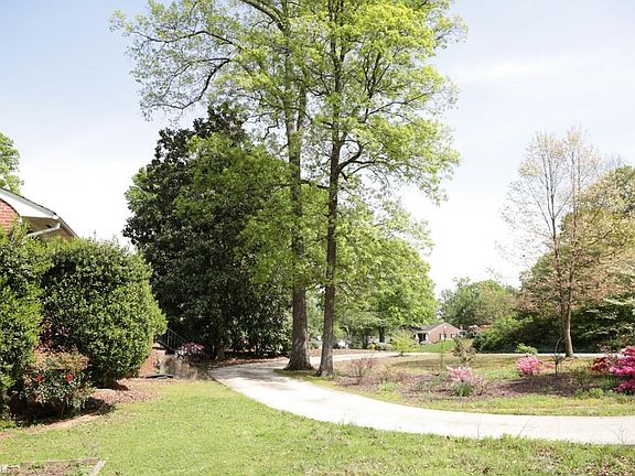 4th image of 3406 Dogwood Dr