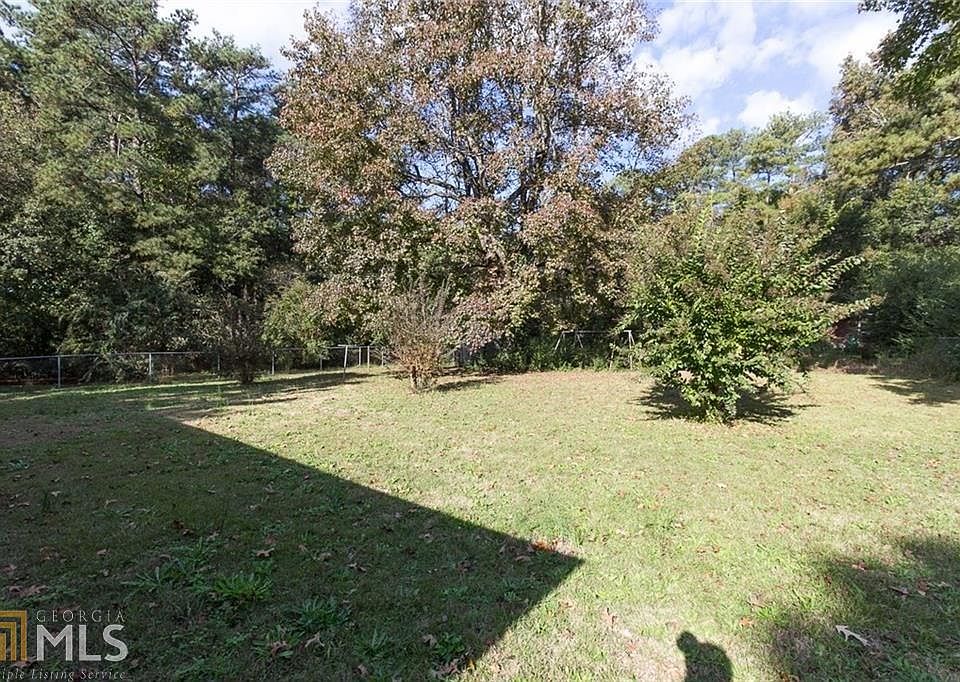 1st image of 2599 Poplar St