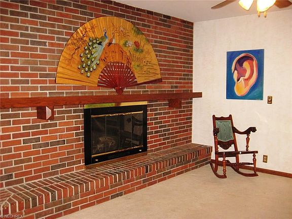 5th image of 4894 Karen Isle Dr