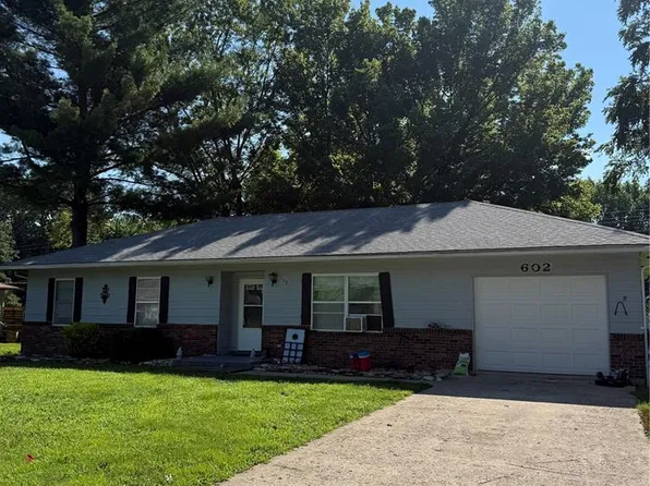 602 N Louise Ave, Saint James, MO 65559