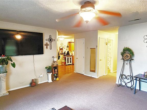 4th image of 1607 & 1609 Sang Ave