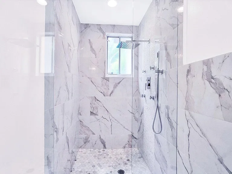 15835 Meadow Wood Dr — Photo 39