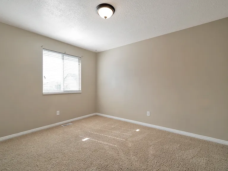 1691 N 25 E #1 — Photo 11