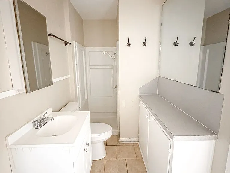 101 E Pirate Ave — Photo 9