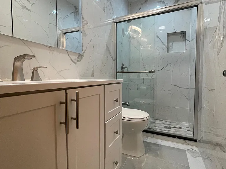 101 Romaine Ave #A — Photo 4