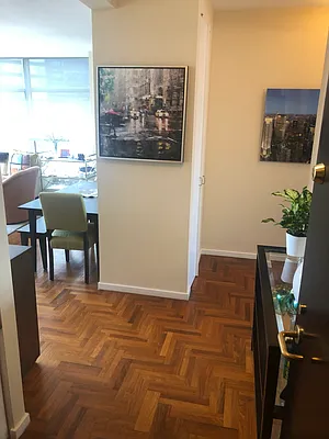 Sold by Eric Goodman Realty Corp | media 3