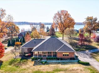 1020 Country Gln, Madisonville, KY 42431