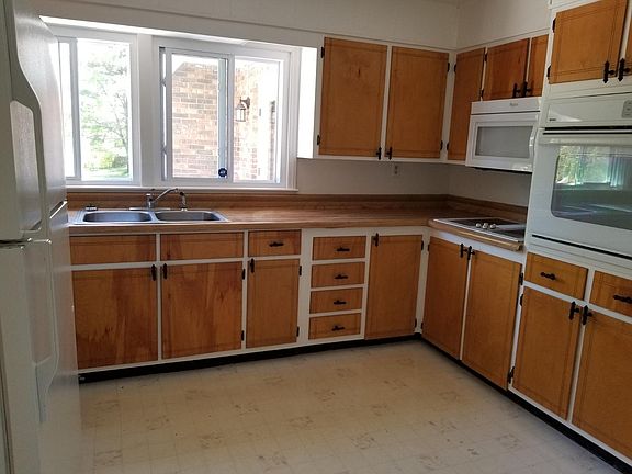 kitchen - main area