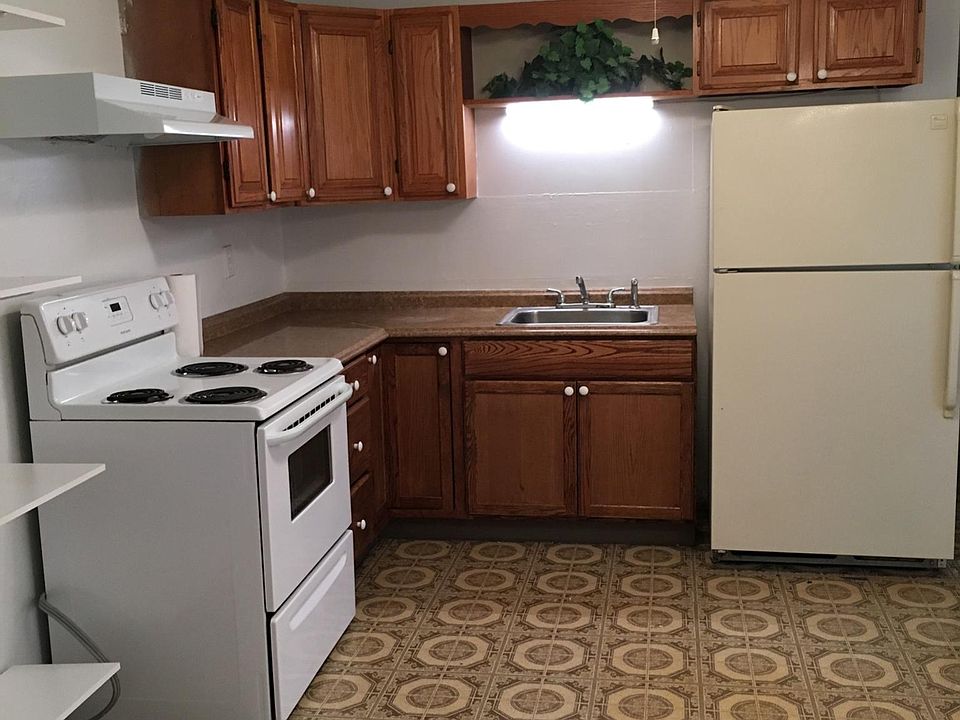 2nd image of 2525 N Calbert Dr
