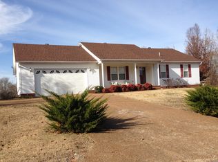 801 Poorhouse Ln, Lexington, TN 38351