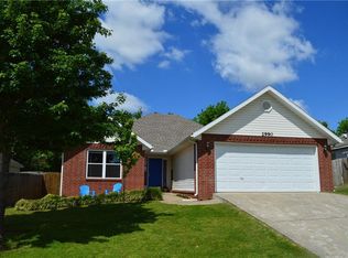 2990 Beaver Creek St, Springdale, AR 72764