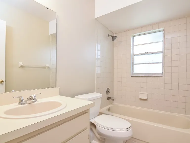 520 Wynnwood Dr — Photo 7