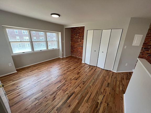 4th image of 1427 N Clayton St #4