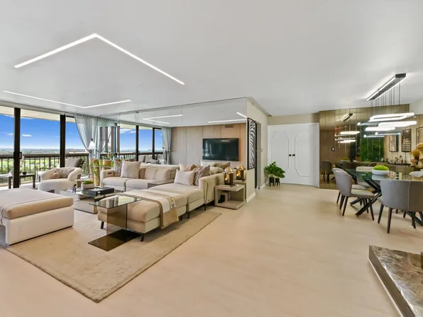 1900 Consulate Place, West Palm Beach, FL 33401