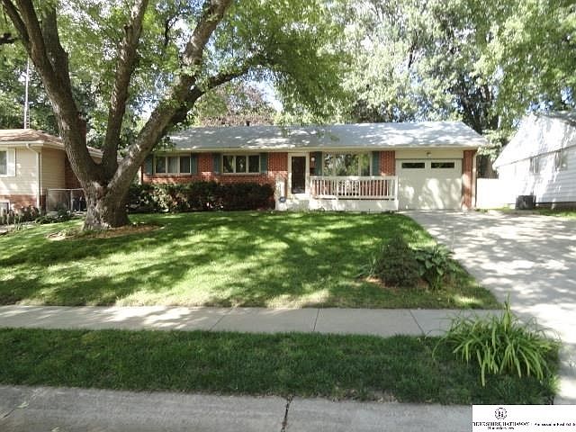 1st image of 13608 Oak St
