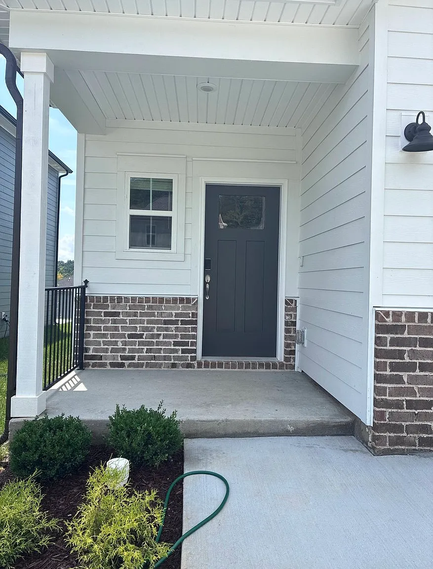 4 bed, 2018 sqft, $2,800 — Photo 3