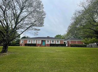 711 N 18th St, Lanett, AL 36863