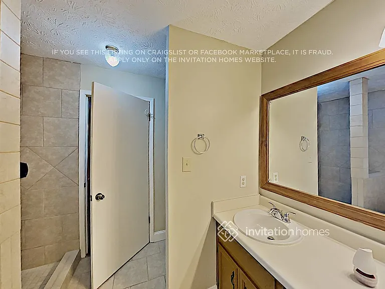 4010 Derby Dr — Photo 15