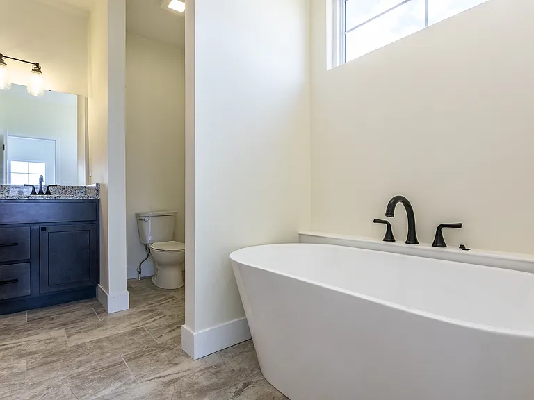 7154 Savannah Dr — Photo 18