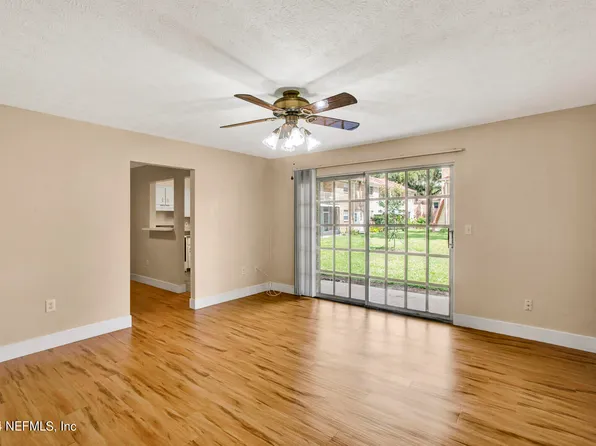 5201 ATLANTIC Boulevard #145, Jacksonville, FL 32207