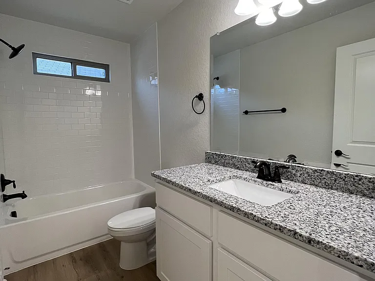 7513 Astro Fld — Photo 32