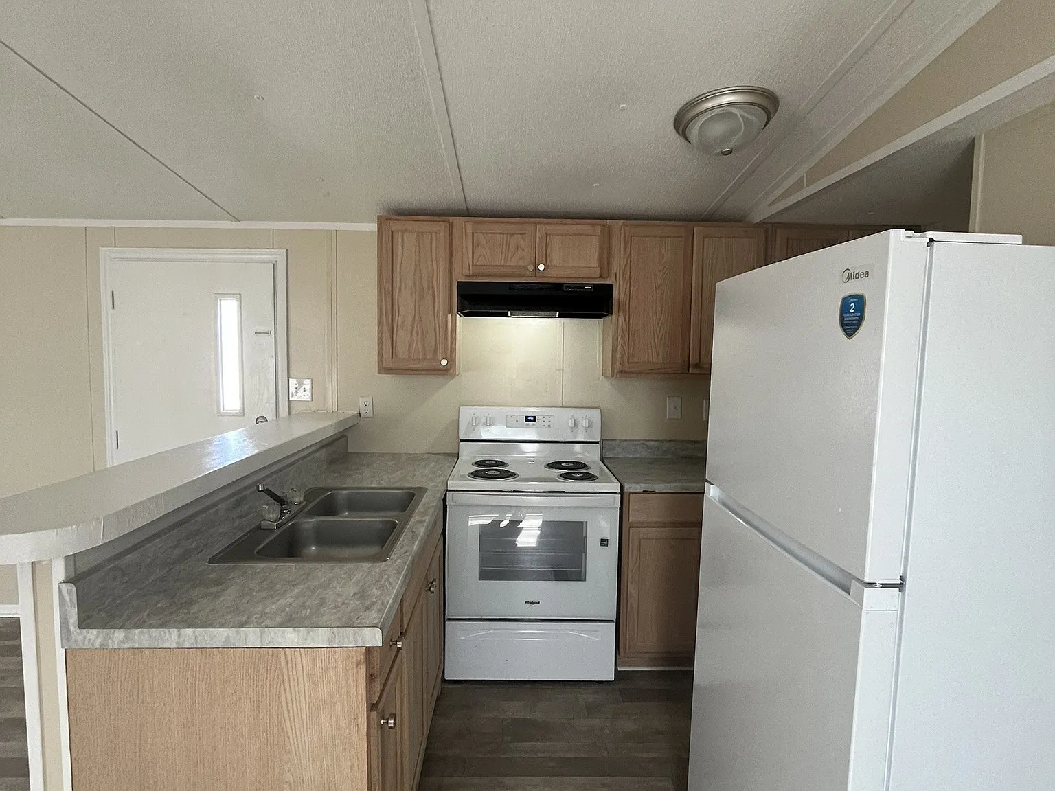 2 bed, $875 — Photo 4