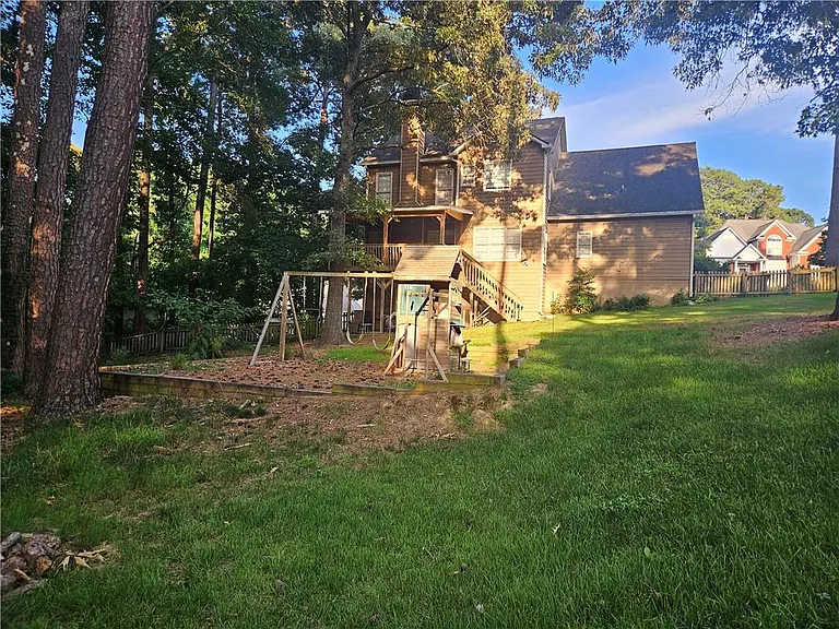2545 Cobble Creek Ln — Photo 33