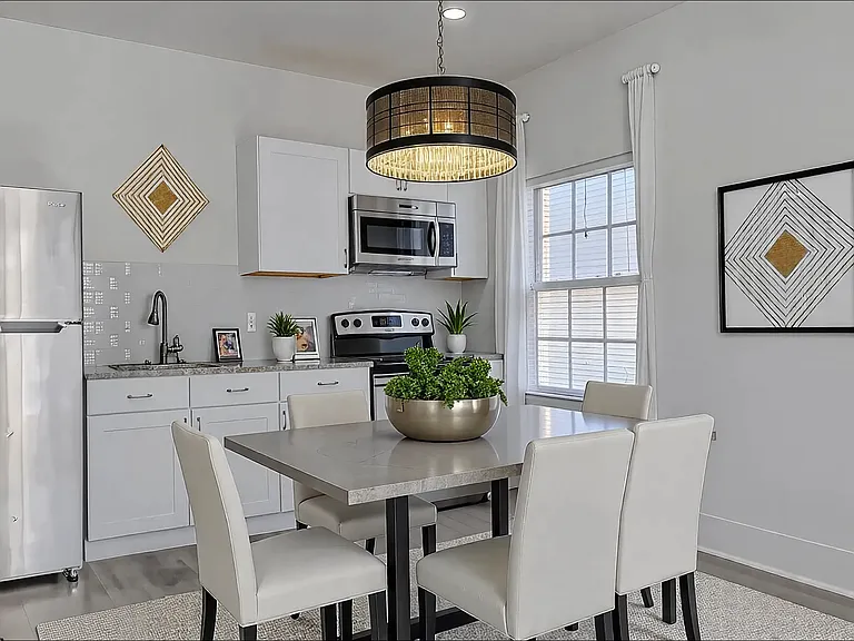 121 W Moore St #101 — Photo 1