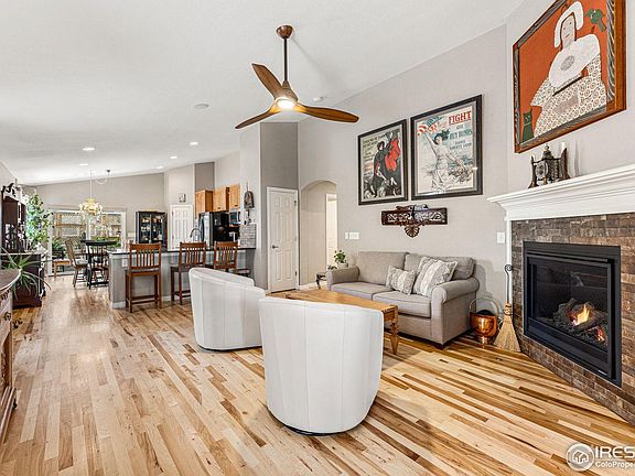 3rd image of 2265 French Cir