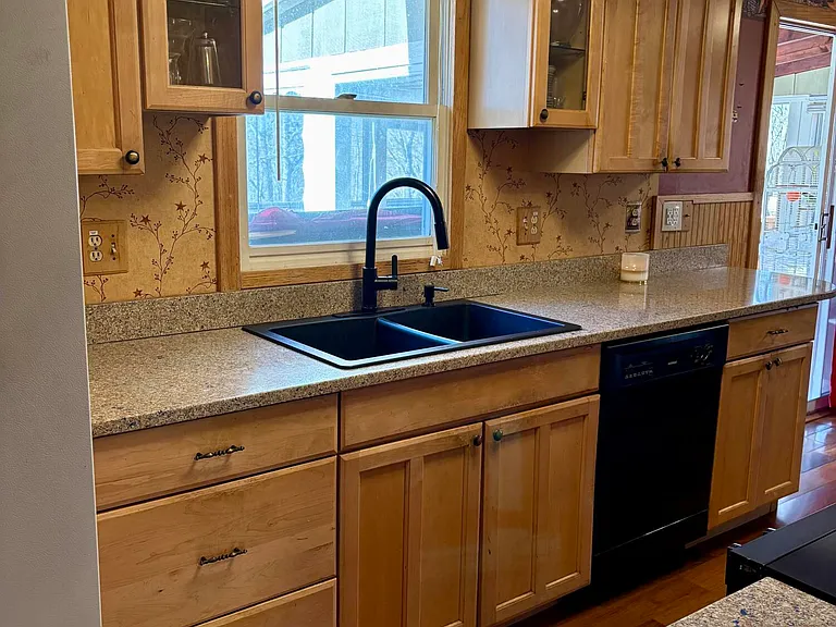2193 Spring Dr — Photo 15