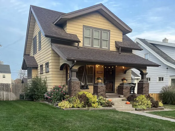 3076 S 32nd St, Omaha, NE 68105