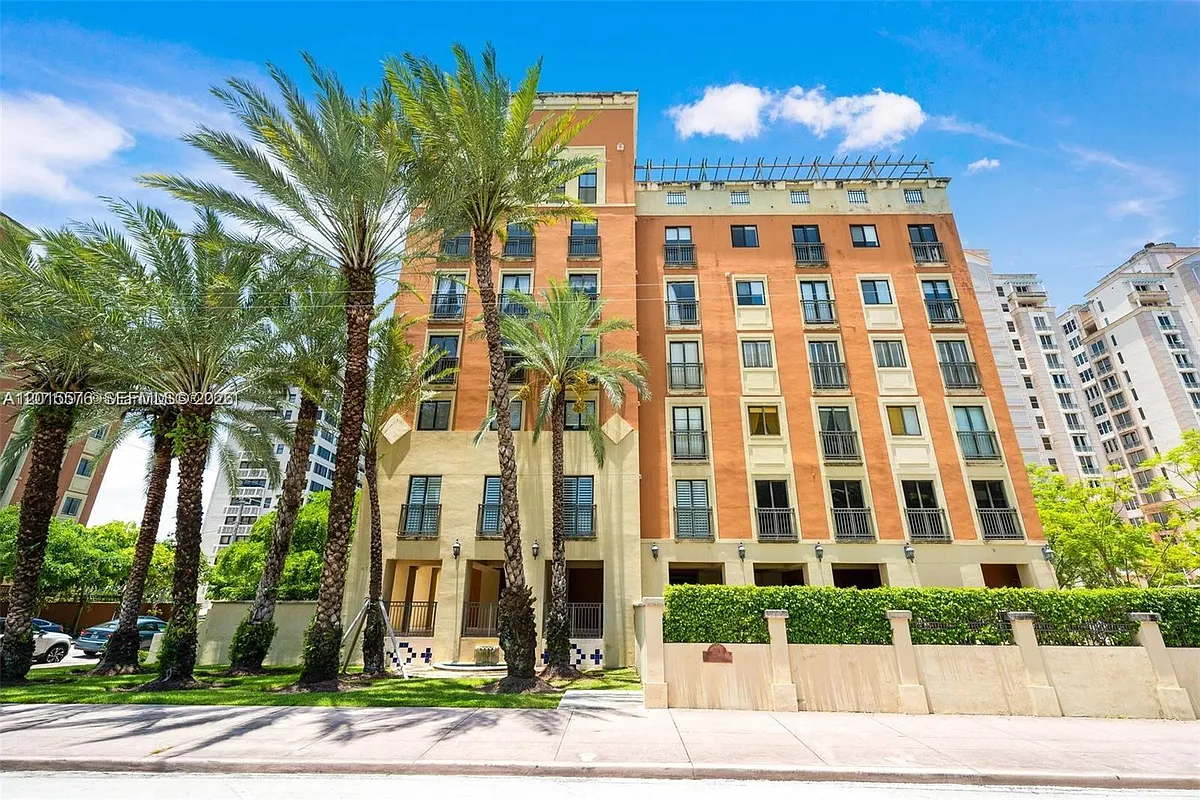 Building Photo - 671 Biltmore Way #PENTHOUSE