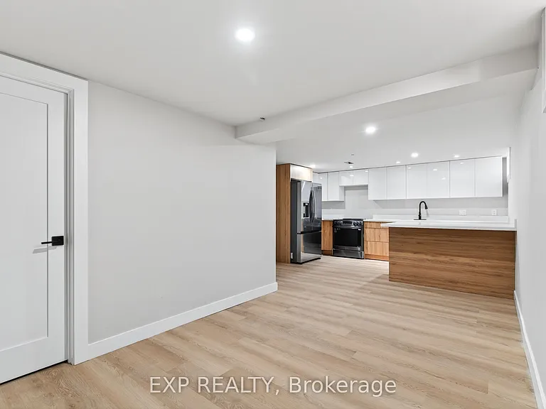 263 Anne St N #3 — Photo 7