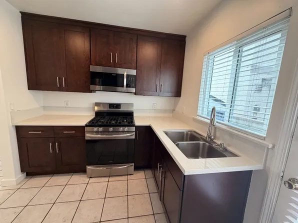 941-47 Thomas Ave, San Diego, CA 92109