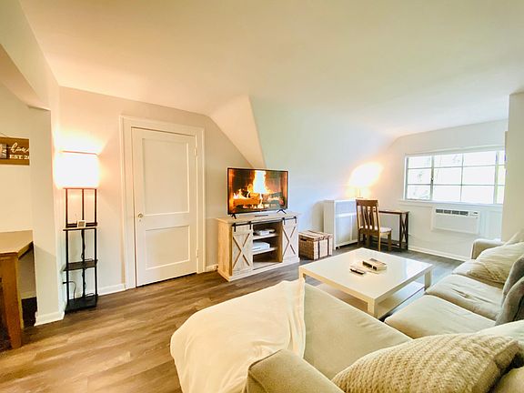 5th image of 1236 Paxton Ave #3