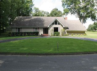 1035 Melissa Ln, Dyersburg, TN 38024