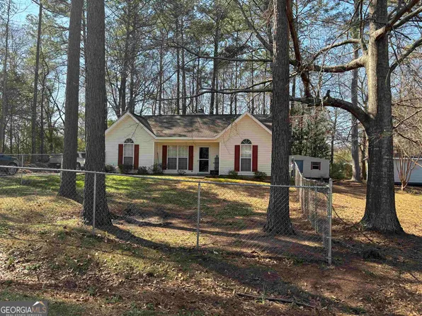 1027 County Road 504 Rd, Valley, AL 36854