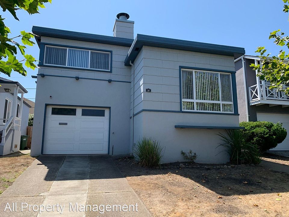 1st image of 29 Fleetwood Dr