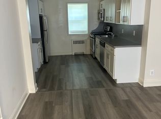 93 Arlo Rd APT 1B, Staten Island, NY 10301
