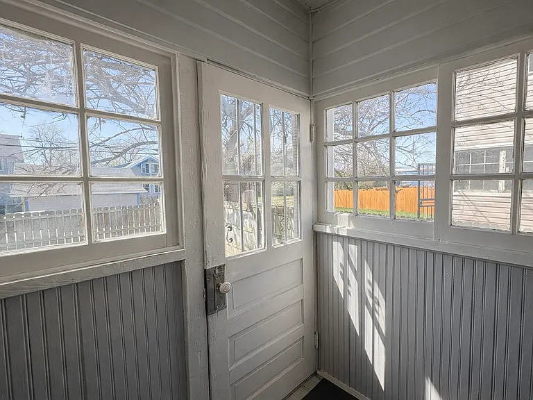 3419 Broadway St — Photo 15