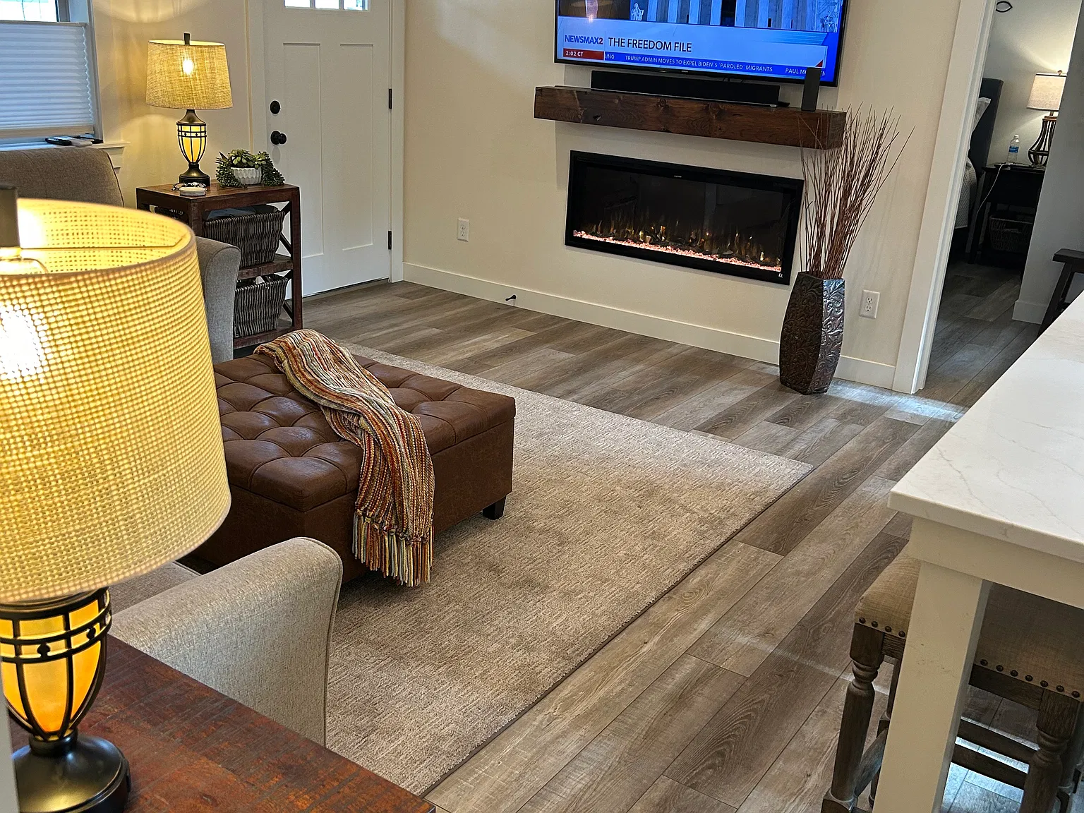 2 bed, 800 sqft, $2,200 — Photo 4