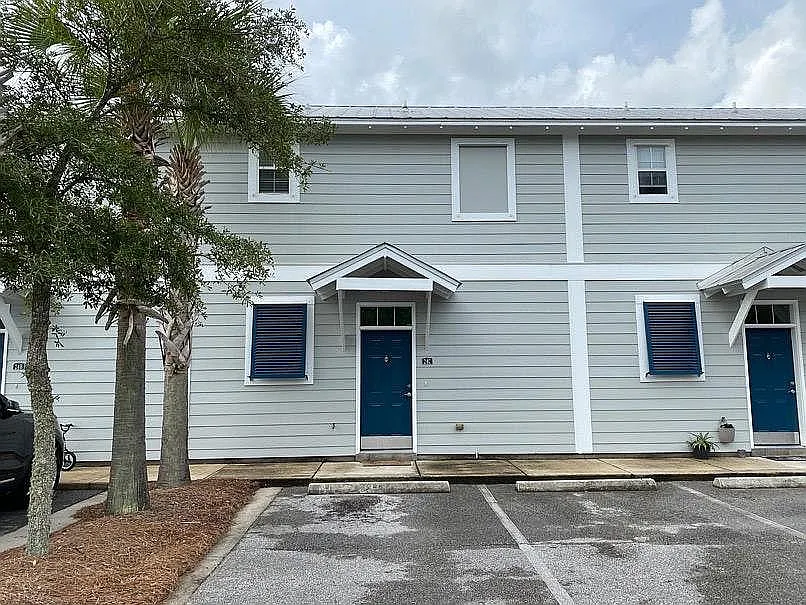 24 Talon Ct #E