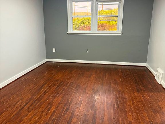 5th image of 333 Linden Ln