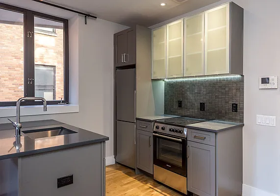 Rented by Nooklyn NYC LLC | media 56