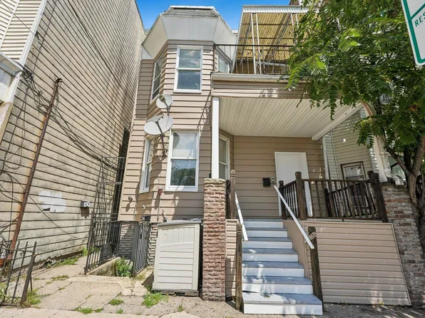 414 Monastery Pl, Union City, NJ 07087