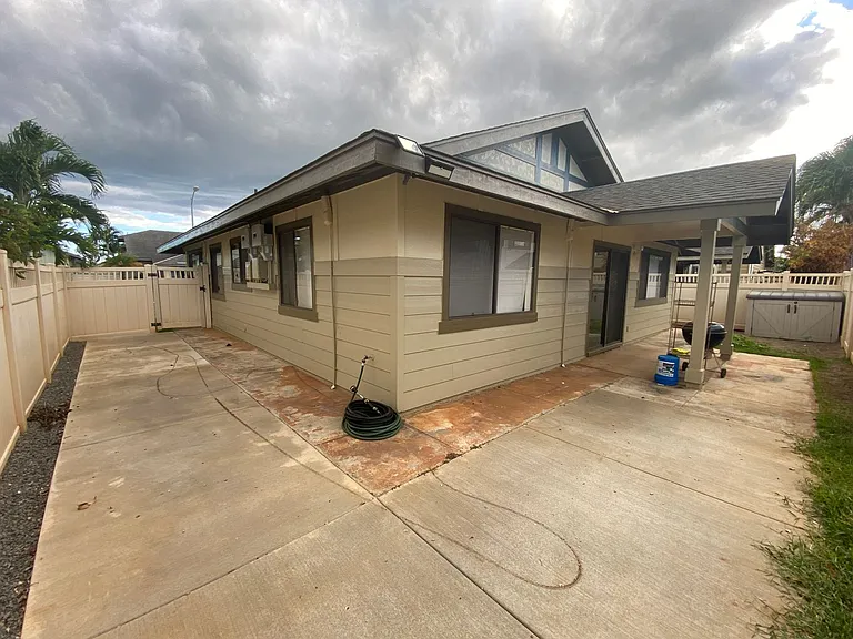 91-1054 Pakaweli St — Photo 15
