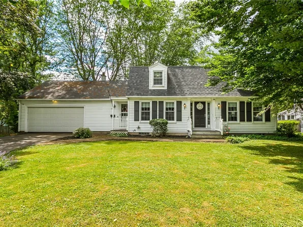 109 Linden Ave, Newark, NY 14513