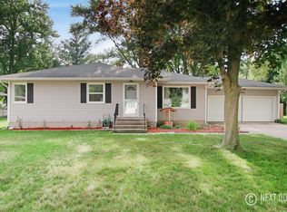 6915 Willard Ave SE, Grand Rapids, MI 49548